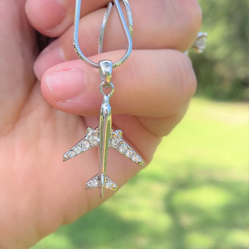 Flight attendant Pendant Necklace/Aviation Jewelry/Pilot Charm Pendant/Jet Gift - Picture 12 of 16